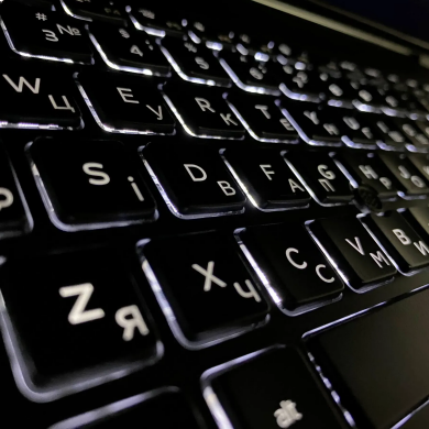 Ультрабук Dell Latitude 5501 / 15.6" (1920x1080) IPS / Intel Core i5-9400H (4 (8) ядра по 2.5 - 4.3 GHz) / 16 GB DDR4 / 256 GB SSD / nVidia GeForce MX150, 2 GB GDDR5, 64-bit / WebCam / TouchID