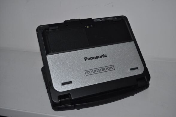 Защищенный нетбук-трансформер Panasonic Toughbook CF-20 MK2 / 10.1" (1920x1200) IPS Touch / Intel Core m5-6Y57 (2 (4) ядра по 1.1 - 2.8 GHz) / 8 GB DDR3 / 120 GB SSD / Intel HD Graphics 615 / WebCam 2 MP + 8 MP / Windows 11 Pro