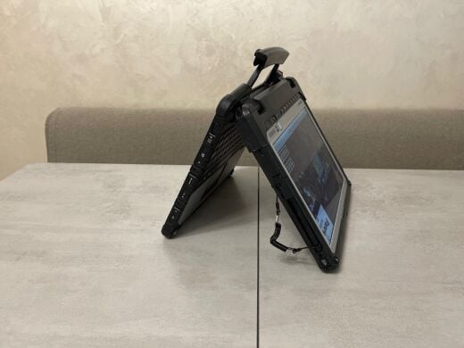 Защищенный нетбук-трансформер Panasonic Toughbook CF-33 / 12.5" (2160x1440) IPS Touch / Intel Core i7-7600U (2 (4) ядра по 2.8 - 3.9 GHz) / 8 GB DDR3 / 256 GB SSD / Intel HD Graphics 620 / WebCam / GPS / Два АКБ / Стилус