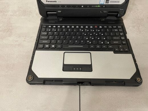 Защищенный нетбук-трансформер Panasonic Toughbook CF-33 / 12.5" (2160x1440) IPS Touch / Intel Core i7-7600U (2 (4) ядра по 2.8 - 3.9 GHz) / 8 GB DDR3 / 256 GB SSD / Intel HD Graphics 620 / WebCam / GPS / Два АКБ / Стилус