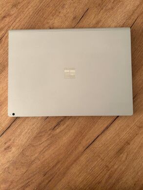 Ігровий ноутбук Б-клас Microsoft Surface Book 2 / 15" (3240x2160) IPS Touch / Intel Core i7-8650U (4 (8) ядра по 1.9 - 4.2 GHz) / 16 GB DDR3 / 512 GB SSD M.2 / nVidia GeForce GTX 1060, 6 GB GDDR5, 192-bit / WebCam
