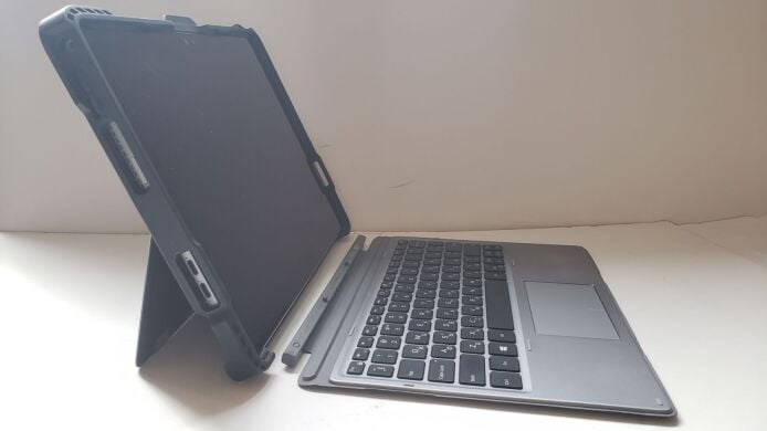 Нетбук-трансформер Dell Latitude 7200 2-in-1 / 12.3" (1920x1080) IPS Touch / Intel Core i5-8365U (4 (8) ядра по 1.6 - 4.1 GHz) / 8 GB DDR3 / 256 GB SSD M.2 / Intel UHD Graphics / WebCam / Чехол