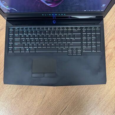 Ігровий ноутбук Dell Alienware 17 R3 / 17.3" (3840x2160) IPS / Intel Core i7-6820HQ (4 (8) ядра по 2.7 - 3.6 GHz) / 16 GB DDR4 / 500 GB SSD / nVidia GeForce GTX 1070, 8 GB GDDR5, 256-bit / WebCam