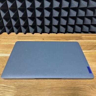 Ультрабук Б-класс Lenovo IdeaPad 1 14ADA7 / 14" (1920x1080) TN / AMD Ryzen 3 3250U (2 (4) ядра по 2.6 - 3.5 GHz) / 8 GB DDR4 / 256 GB SSD / AMD Radeon RX Vega 3 Graphics / WebCam