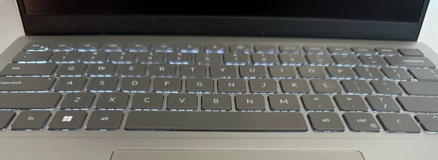 Ультрабук Dell Inspiron 14 5420 / 14" (1920x1080) TN / Intel Core i7-1255U (10 (12) ядер по 3.5 - 4.7 GHz) / 16 GB DDR4 / 512 GB SSD / Intel Iris Xe Graphics / WebCam / Win 11 Pro