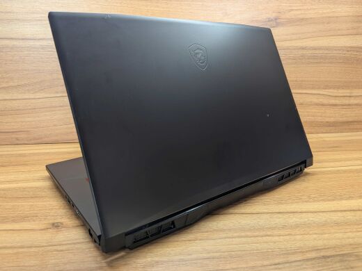 Игровой ноутбук MSI MS-17L3 / 17.3" (1920x1080) IPS / Intel Core i7-12700H (14 (20) ядер по 3.5 - 4.7 GHz) / 16 GB DDR4 / 512 GB SSD / nVidia GeForce RTX 3060, 6 GB GDDR6, 192-bit / WebCam / Windows 11