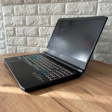 Игровой ноутбук Acer Predator Helios 300 PH315-54 / 15.6" (1920x1080) IPS / Intel Core i7-11800H (8 (16) ядер по 2.3 - 4.6 GHz) / 16 GB DDR4 / 512 GB SSD M.2 + 1000 GB HDD  / nVidia GeForce RTX 3070, 8 GB GDDR6, 256-bit / WebCam