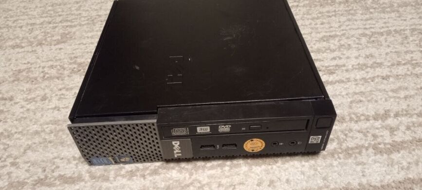 Неттоп Б-клас Dell Optiplex 9020 USFF / Intel Core i5-4590S (4 ядра по 3.0 - 3.7 GHz) / 4 GB DDR3 / 120 GB SSD / Intel HD Graphics 4600 / DVD-RW Неттоп Б-клас Dell Optiplex 9020 USFF / Intel Core i5-4590S (4 ядра по 3.0 - 3.7 GHz) / 4 GB DDR3 / 120 GB SSD / Intel HD Graphics 4600 / DVD-RW