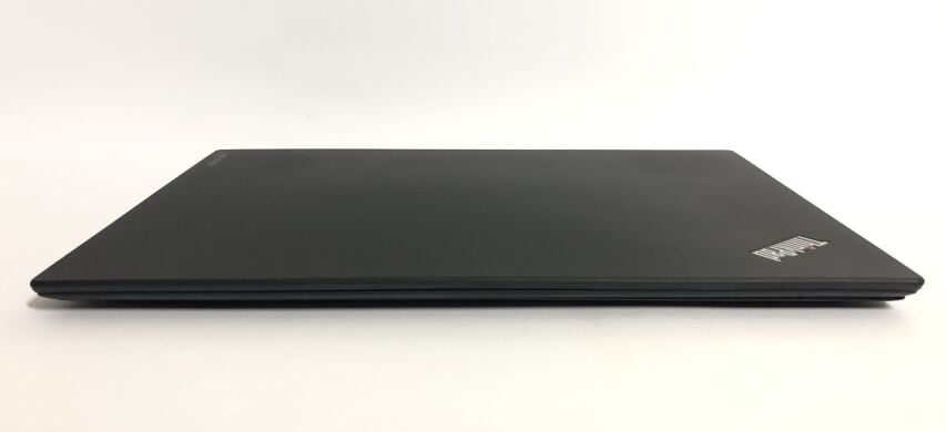 Ультрабук Lenovo ThinkPad X1 Carbon G5 / 14" (1920x1080) IPS / Intel Core i5-7200U (2 (4) ядра по 2.5 - 3.1 GHz) / 8 GB DDR3 / 256 GB SSD / Intel HD Graphics 620 / WebCam / Win 10 Pro