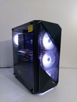 Ігровий ПК GameMax Revolt ARGB Tower / Intel Core i7-7700 (4 (8) ядра по 3.6 - 4.2 GHz) / 32 GB DDR4 / 256 GB SSD M.2 + 480 GB SSD + 500 GB HDD / AMD Radeon RX 570, 8 GB GDDR5, 256-bit / 850W