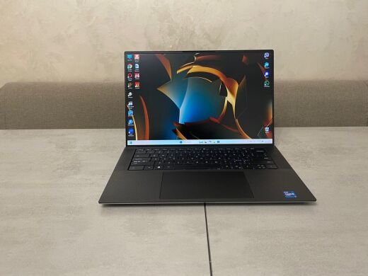 Мобільна робоча станція Dell Precision 5560 / 15.6" (1920x1080) IPS / Intel Core i7-11850H (8 (16) ядер по 4.8 GHz) / 32 GB DDR4 / 512 GB SSD M.2 / nVidia RTX A2000, 4 GB GDDR6, 128-bit / WebCam