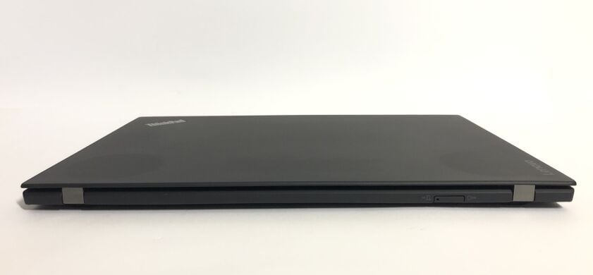 Ультрабук Lenovo ThinkPad X1 Carbon G5 / 14" (1920x1080) IPS / Intel Core i5-7200U (2 (4) ядра по 2.5 - 3.1 GHz) / 8 GB DDR3 / 256 GB SSD / Intel HD Graphics 620 / WebCam / Win 10 Pro