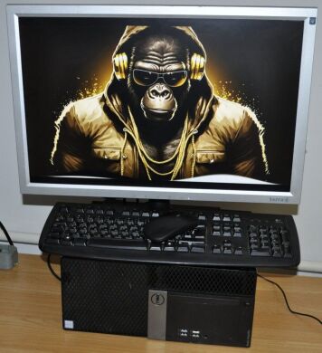 Комплект ПК: Dell OptiPlex 3040 Tower / Intel Core i3-6100 (2 (4) ядра по 3.7 GHz) / 8 GB DDR3 / 120 GB SSD + 500 GB HDD / Intel HD Graphics 530 + Монитор Б-класс 22" (1680x1050) TN / VGA / Разные бренды + Мышка, клавиатура, кабели, Windows 11 Pro Комплект ПК: Dell OptiPlex 3040 Tower / Intel Core i3-6100 (2 (4) ядра по 3.7 GHz) / 8 GB DDR3 / 120 GB SSD + 500 GB HDD / Intel HD Graphics 530 + Монитор Б-класс 22" (1680x1050) TN / VGA / Разные бренды + Мышка, клавиатура, кабели, Windows 11 Pro