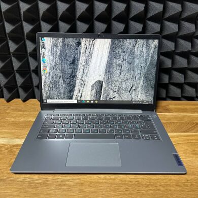 Ультрабук Б-класс Lenovo IdeaPad 1 14ADA7 / 14" (1920x1080) TN / AMD Ryzen 3 3250U (2 (4) ядра по 2.6 - 3.5 GHz) / 8 GB DDR4 / 256 GB SSD / AMD Radeon RX Vega 3 Graphics / WebCam