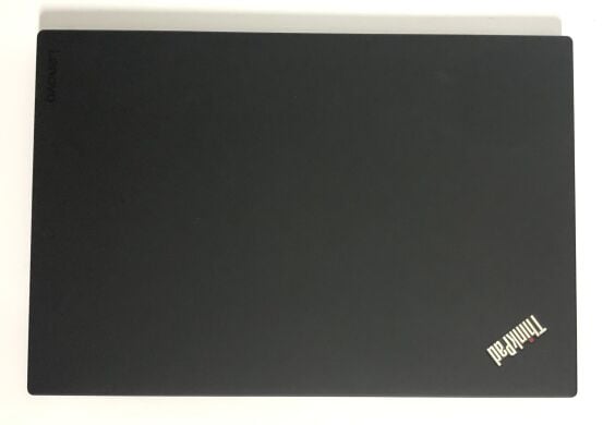 Ультрабук Lenovo ThinkPad X1 Carbon G5 / 14" (1920x1080) IPS / Intel Core i5-7200U (2 (4) ядра по 2.5 - 3.1 GHz) / 8 GB DDR3 / 256 GB SSD / Intel HD Graphics 620 / WebCam / Win 10 Pro