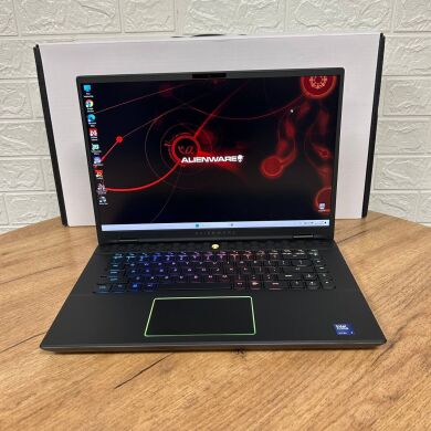 Новый игровой ноутбук Dell Alienware m16 R2 / 16" (2560x1600) IPS / Intel Core Ultra 7 155H (16 (22) ядер по 1.4 - 4.8 GHz) / 16 GB DDR5 / 1000 GB SSD / nVidia GeForce RTX 4060, 8 GB GDDR6, 128-bit / WebCam