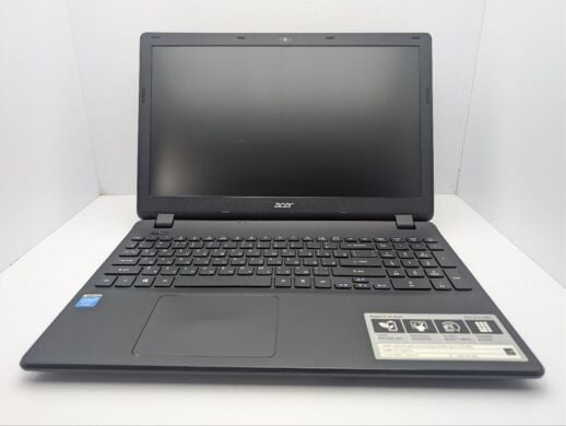Ноутбук Acer Aspire ES1-512 / 15.6" (1366x768) TN / Intel Celeron N2940 (4 ядра по 1.83 - 2.25 GHz) / 8 GB DDR3 / 320 GB HDD / Intel HD Graphics / WebCam / DVD-ROM