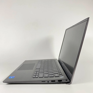 Ультрабук Б-класс Dell Vostro 5402 / 14" (1920x1080) IPS / Intel Core i5-1135G7 (4 (8) ядра по 2.4 - 4.2 GHz) / 16 GB DDR4 / 256 GB SSD / Intel Iris Xe Graphics / WebCam / TouchID