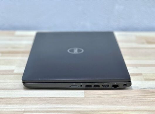Мобільна робоча станція Dell Precision 3541 / 15.6" (1920x1080) IPS / Intel Core i7-9750H (6 (12) ядер по 2.6 - 4.5 GHz) / 32 GB DDR4 / 1000 GB SSD / nVidia Quadro P620, 4 GB GDDR5, 128-bit / WebCam / Win 10 Pro