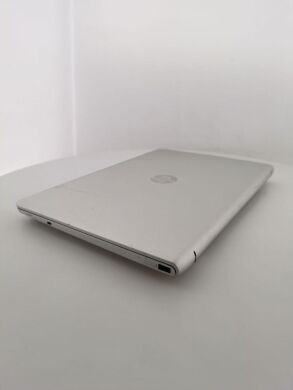 Ультрабук HP Envy 3165NGW / 15.6" (1920x1080) TN / AMD A10-8700P (4 ядра по 1.8 - 3.2 GHz) / 8 GB DDR4 / 240 GB SSD + 320 GB HDD / AMD Radeon R6 / WebCam / Win 10 Pro