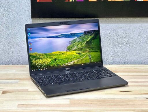 Мобільна робоча станція Dell Precision 3541 / 15.6" (1920x1080) IPS / Intel Core i7-9750H (6 (12) ядер по 2.6 - 4.5 GHz) / 32 GB DDR4 / 1000 GB SSD / nVidia Quadro P620, 4 GB GDDR5, 128-bit / WebCam / Win 10 Pro