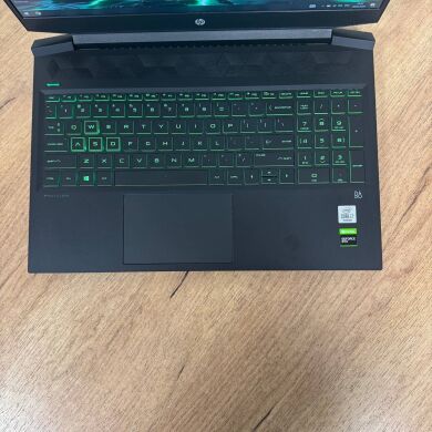 Игровой ноутбук Б-класс HP Pavilion Gaming 16-a0032dx / 16.1" (1920x1080) IPS / Intel Core i5-10300H (4 (8) ядер по 2.5 - 4.5 GHz) / 16 GB DDR4 / 256 GB SSD / nVidia GeForce GTX 1660 Ti Max-Q, 6 GB GDDR6, 192-bit / WebCam