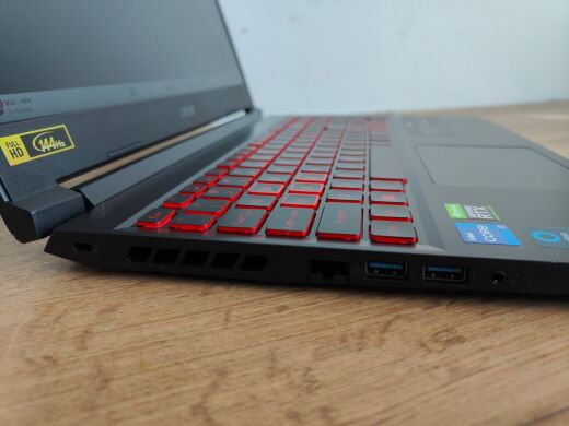 Ігровий ноутбук Б-клас Acer Nitro AN515-57-79TF / 15.6" (1920x1080) IPS / Intel Core i7-11800H (8 (16) ядер по 2.3 - 4.6 GHz) / 16 GB DDR4 / 512 GB SSD / nVidia GeForce RTX 3050 Ti, 4 GB GDDR6, 128-bit / WebCam / Windows 11 Ігровий ноутбук Б-клас Acer Nitro AN515-57-79TF / 15.6" (1920x1080) IPS / Intel Core i7-11800H (8 (16) ядер по 2.3 - 4.6 GHz) / 16 GB DDR4 / 512 GB SSD / nVidia GeForce RTX 3050 Ti, 4 GB GDDR6, 128-bit / WebCam / Windows 11