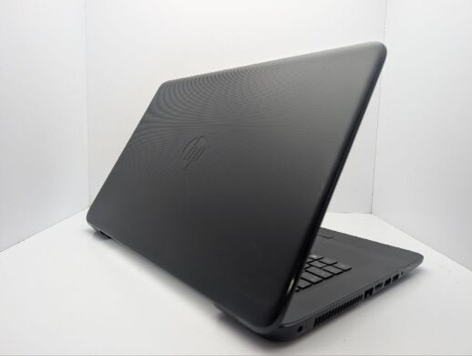 Ноутбук HP 17-y059ng / 17.3" (1920x1080) TN / AMD A6-7310 (4 ядра по 2.3 GHz) / 8 GB DDR3 / 1000 GB HDD / AMD Radeon R4 Graphics / WebCam / DVD-ROM