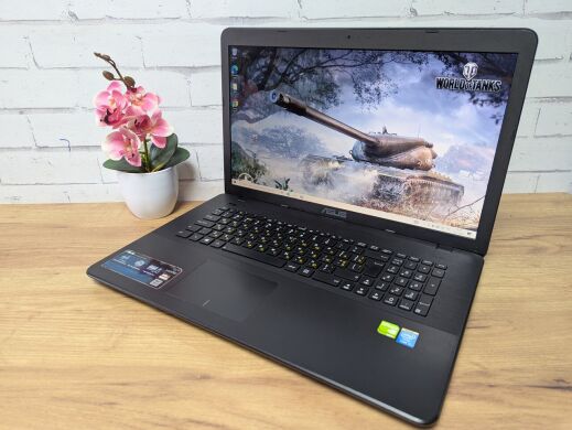 Ноутбук Б-класс Asus X751L / 17.3" (1600x900) TN / Intel Core i5-4200U (2 (4) ядра по 1.6 - 2.6 GHz) / 8 GB DDR3 / 256 GB SSD / nVidia GeForce 820M, 2 GB GDDR3, 64-bit / WebCam