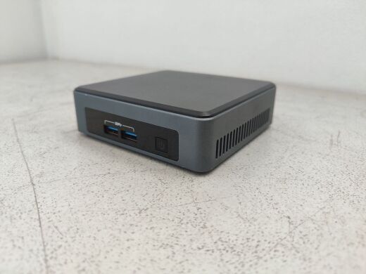 Неттоп Intel NUC (NUC7I3DNK) USFF / Intel Core i3-7100U (2 (4) ядра по 2.4 GHz) / 8 GB DDR4 / 128 GB SSD / Intel HD Graphics 620 / Wi-Fi / Bluetooth + Блок живлення