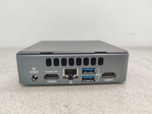 Неттоп Intel NUC (NUC7I3DNK) USFF / Intel Core i3-7100U (2 (4) ядра по 2.4 GHz) / 8 GB DDR4 / 128 GB SSD / Intel HD Graphics 620 / Wi-Fi / Bluetooth + Блок живлення
