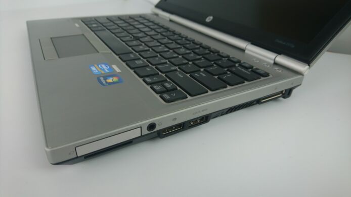 HP Elitebook 2570p / 12.5" (1366x768) / Intel® Core™ i5-3320M (2(4)ядра по 2.6 - 3.3 GHz) / 4GB DDR3 / 320GB HDD / VGA, DP, USB 3.0 