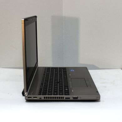 HP EliteBook 8560p / 15.6" (1366x768) TFT / Intel Core i5-2520M (2(4)ядра по 2.50-3.20GHz) / 8 GB DDR3 / 500 GB SSHD / DVD-RW, DisplayPort, Card-reader