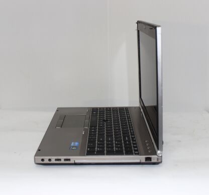 HP EliteBook 8560p / 15.6" (1366x768) TFT / Intel Core i5-2520M (2(4)ядра по 2.50-3.20GHz) / 8 GB DDR3 / 500 GB SSHD / DVD-RW, DisplayPort, Card-reader