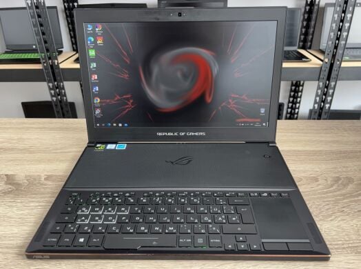 Ігровий ноутбук Asus ROG Zephyrus GX501V / 15.6" (1920x1080) IPS / Intel Core i7-7700HQ (4 (8) ядра по 2.8 - 3.8 GHz) / 16 GB DDR4 / 512 GB SSD / nVidia GeForce GTX 1080, 8 GB GDDR5X, 256-bit / WebCam / HDMI