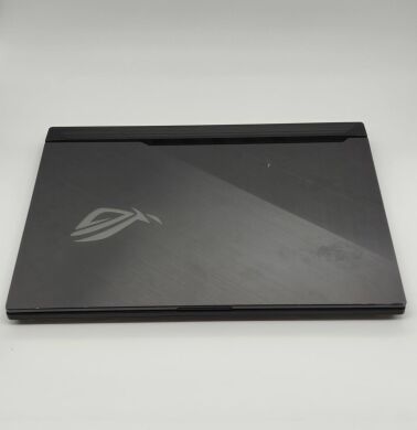 Ігровий ноутбук Б-клас Asus ROG Strix SCAR III G531 / 15.6" (1920x1080) IPS / Intel Core i9-9880H (8 (16) ядра по 2.3 - 4.8 GHz) / 32 GB DDR4 / 1000 GB SSD / nVidia GeForce RTX 2070, 8 GB GDDR6, 256-bit / NoWebcam