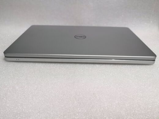 Игровой ноутбук Б-класс Dell Inspiron 7737 / 17.3" (1920x1080) IPS Touch / Intel Core i7-4510U (2 (4) ядра по 2.0 - 3.1 GHz) / 16 GB DDR3 / 1000 GB HDD / nVidia GeForce GT 750M, 2 GB GDDR5, 128-bit / WebCam / DVD-ROM / HDMI