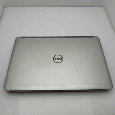 Ігровий ноутбук Dell Latitude E6540 / 15.6" (1920х1080) TN / Intel Core i7-4800MQ (4 (8) ядра по 2.7 - 3.7 GHz) / 8 GB DDR3 / 256 GB SSD / AMD Radeon HD 8790M, 2 GB GDDR5, 128-bit / NO WebCam / DVD-ROM / HDMI Ігровий ноутбук Dell Latitude E6540 / 15.6" (1920х1080) TN / Intel Core i7-4800MQ (4 (8) ядра по 2.7 - 3.7 GHz) / 8 GB DDR3 / 256 GB SSD / AMD Radeon HD 8790M, 2 GB GDDR5, 128-bit / NO WebCam / DVD-ROM / HDMI