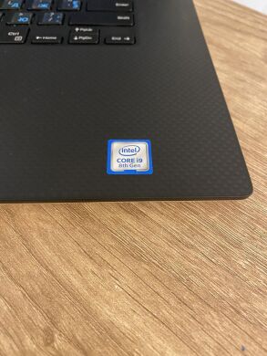 Мобильная рабочая станция Dell Precision 5530 / 15.6" (1920x1080) IPS / Intel Core i9-8950HK (6 (12) ядра по 2.9 - 4.8 GHz) / 16 GB DDR4 / 240 GB SSD / nVidia Quadro P2000, 4 GB GDDR5, 128-bit / WebCam