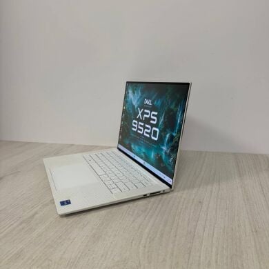 Игровой ноутбук Dell XPS 15 9520 / 15.6" (3456x2160) OLED / Intel Core i7-12700H (14 (20) ядер по 3.5 - 4.7 GHz) / 16 GB DDR5 / 1000 GB SSD / nVidia GeForce RTX 3050 Ti, 4 GB GDDR6, 128-bit / WebCam
