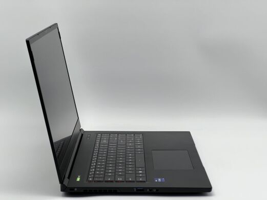 Ігровий ноутбук MainGear Vector Pro 2 MG-VCP2-17I3080T / 17.3" (2560x1440) IPS / Intel Core i9-12900H (14 (20) ядер по 3.8 - 5.0 GHz) / 32 GB DDR5 / 1472 GB SSD / nVidia GeForce RTX 3080 Ti, 16 GB GDDR6, 256-bit / WebCam