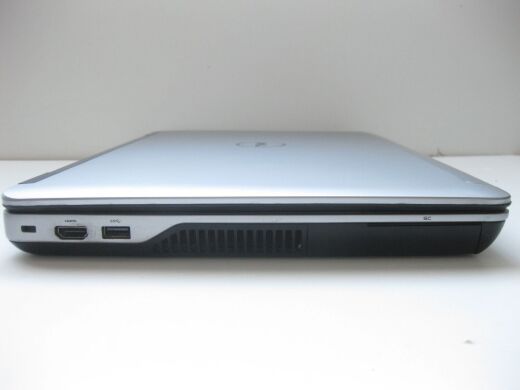 Мобільна робоча станція Б-клас Dell Precision M2800 / 15.6" (1920x1080) IPS / Intel Core i7-4810MQ (4 (8) ядра по 2.8 - 3.8 GHz) / 16 GB DDR3 / 256 GB SSD+500 GB HDD / AMD FirePro W4170M, 2 GB GDDR5, 128-bit / WebCam