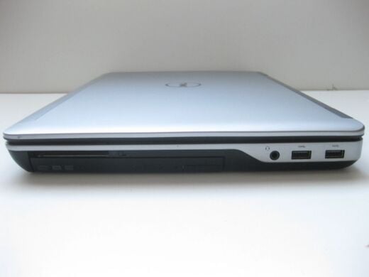 Мобільна робоча станція Б-клас Dell Precision M2800 / 15.6" (1920x1080) IPS / Intel Core i7-4810MQ (4 (8) ядра по 2.8 - 3.8 GHz) / 16 GB DDR3 / 256 GB SSD+500 GB HDD / AMD FirePro W4170M, 2 GB GDDR5, 128-bit / WebCam