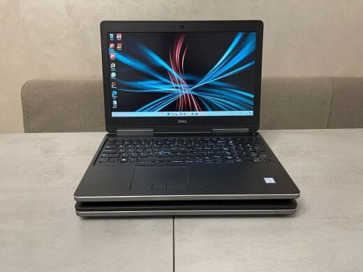 Мобильная рабочая станция Dell Precision 7510 / 15.6" (1920x1080) IPS / Intel Core i7-6820HQ (4 (8) ядра по 2.7 - 3.6 GHz) / 16 GB DDR4 / 256 GB SSD / nVidia Quadro M1000M, 2 GB GDDR5, 128-bit / WebCam Мобильная рабочая станция Dell Precision 7510 / 15.6" (1920x1080) IPS / Intel Core i7-6820HQ (4 (8) ядра по 2.7 - 3.6 GHz) / 16 GB DDR4 / 256 GB SSD / nVidia Quadro M1000M, 2 GB GDDR5, 128-bit / WebCam