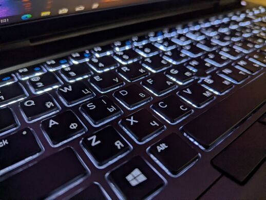 Мобільна робоча станція Dell Precision 7540 / 15.6" (1920x1080) IPS / Intel Core i7-9850H (6 (12) ядер по 2.6 - 4.6 GHz) / 32 GB DDR4 / 512 GB SSD / nVidia Quadro RTX 3000, 6 GB GDDR6, 192-bit / TouchID / WebCam / Windows 10