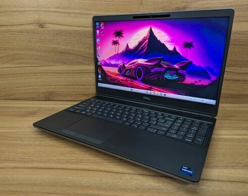 Мобільна робоча станція Dell Precision 7560 / 15.6" (3840x2160) IPS / Intel Xeon W-11855M (6 (12) ядер по 3.2 - 4.9 GHz) / 32 GB DDR4 / 256 GB SSD / nVidia RTX A4000, 8 GB GDDR6, 256-bit / WebCam / Windows 11