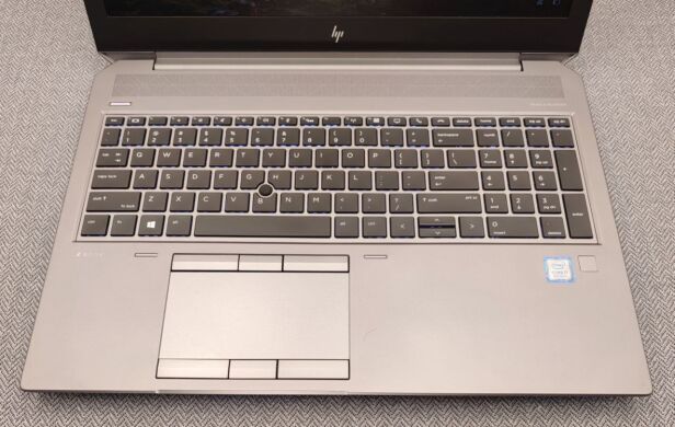 Мобільна робоча станція HP ZBook 15 G6 / 15.6" (1920x1080) IPS / Intel Core i7-9850H (6 (12) ядра по 2.6 - 4.6 GHz) / 16 GB DDR4 / 512 GB SSD M.2 / nVidia Quadro T1000, 4 GB GDDR5, 128-bit / WebCam