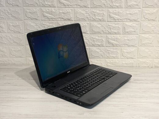 Ноутбук Acer 7736 / 17.3" (1600x900) TN / Intel Pentium T4400 (2 ядра по 2.2 GHz) / 4 GB DDR3 / 160 GB HDD / nVidia GeForce 210, 512 MB DDR3, 64-bit / WebCam / DVD-ROM / NEW AKB