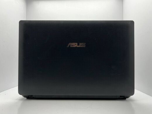 Ноутбук Asus K54HR / 15.6" (1366x768) TN / Intel Core i3-2350M (2 (4) ядра по 2.3 GHz) / 4 GB DDR3 / 240 GB SSD / AMD Radeon HD 7470M, 1 GB DDR3, 128-bit / WebCam