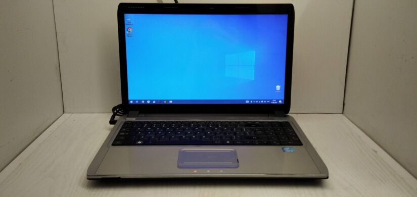 Ноутбук Б-класс Terra Mobile 1562P / 15.6" (1366x768) TN / Intel Pentium B950 (2 ядра по 2.1 GHz) / 4 GB DDR3 / 320 GB HDD / Intel HD Graphics / WebCam / АКБ не держит Ноутбук Б-класс Terra Mobile 1562P / 15.6" (1366x768) TN / Intel Pentium B950 (2 ядра по 2.1 GHz) / 4 GB DDR3 / 320 GB HDD / Intel HD Graphics / WebCam / АКБ не держит